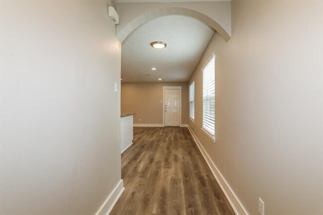 Foto del edificio - 32118 Decker Oaks Dr