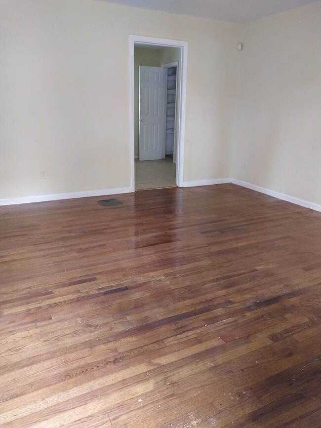 Building Photo - 108 Mount Zion Rd