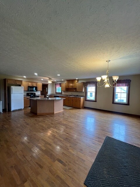 Foto del edificio - 1398 Township Rd 1106
