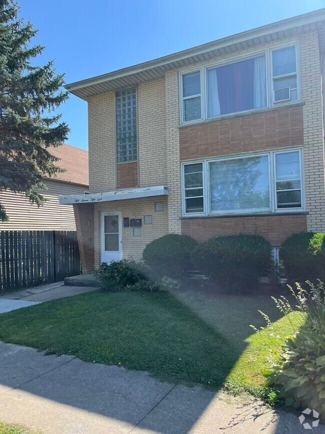 Building Photo - 5751 S Hamilton Ave