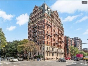 Building Photo - 483 Beacon St