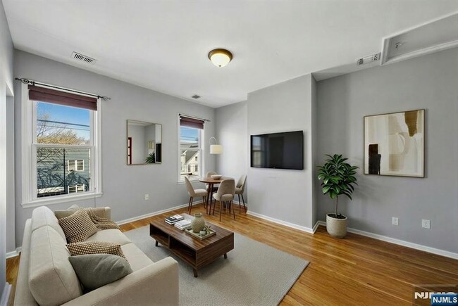 Photo - 364 New York Ave Apartment