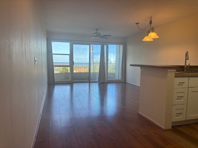 Foto del edificio - 3 Bedroom / 3 Bath Condo with Ocean Views