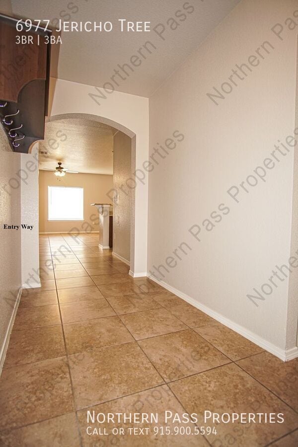 Building Photo - 6977 Jericho Tree Dr