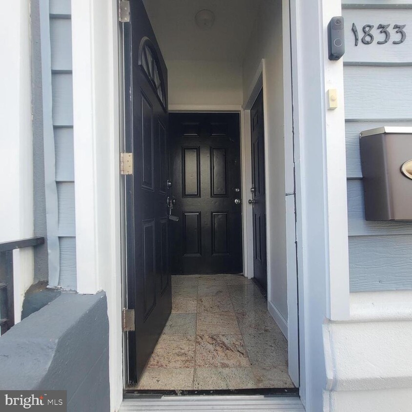 Foto principal - 1833 Point Breeze Ave