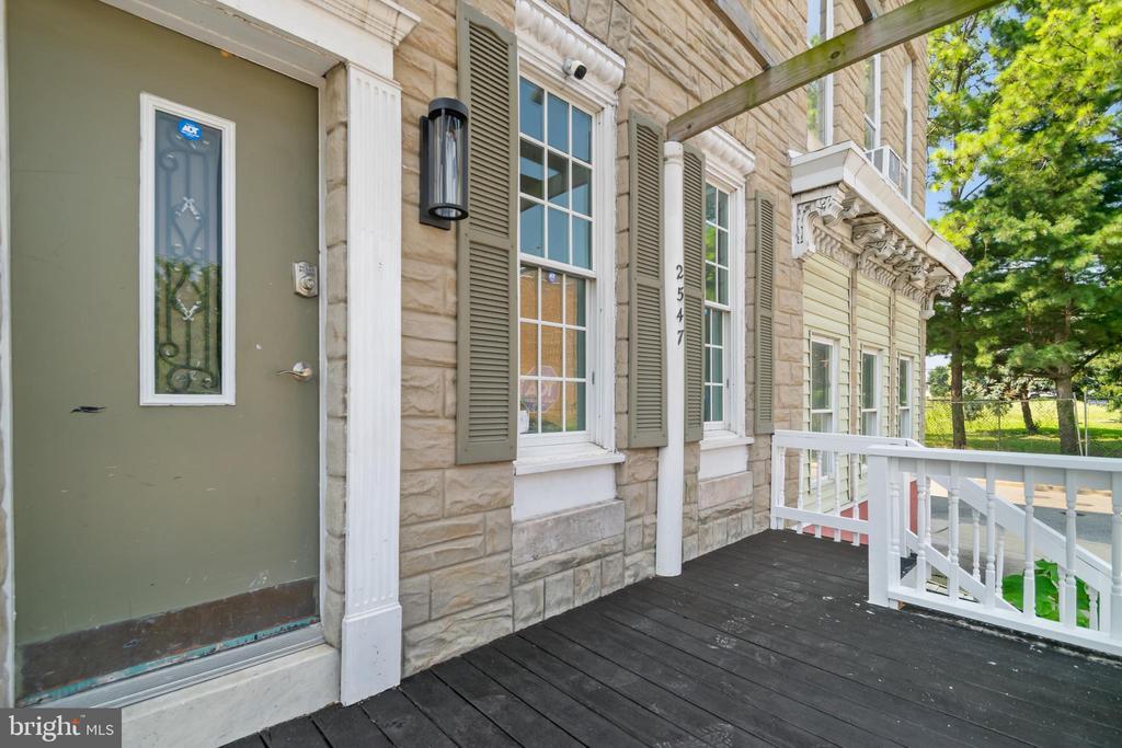 Foto principal - 2547 Ashton St