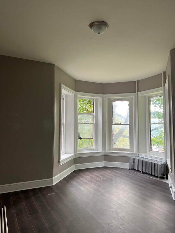 Building Photo - 1521 Mineral Spgs