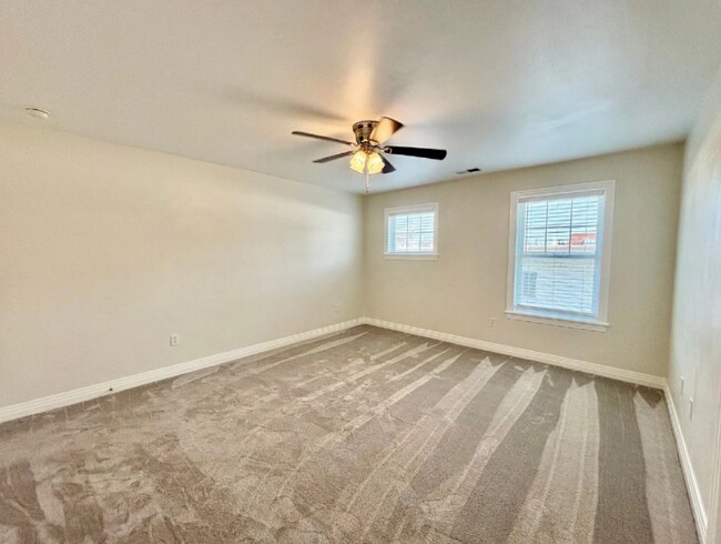 Foto del edificio - 259 W Ocean View Ave