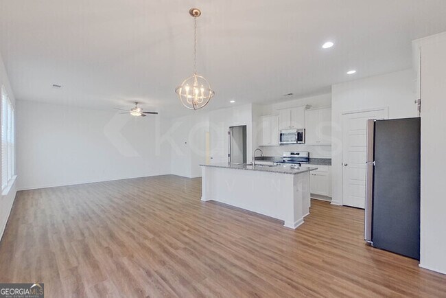 Building Photo - 111 English Oak Ln