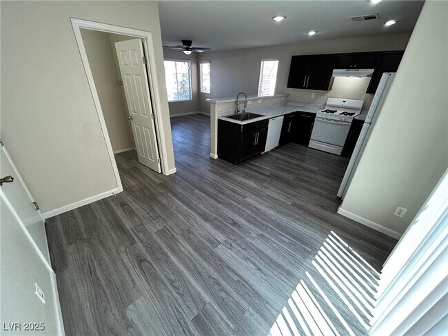 Foto del edificio - 1630 N Buck Island St