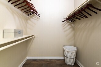 2BR, 2BA - 1,077SF - Sherwood at Iron Point