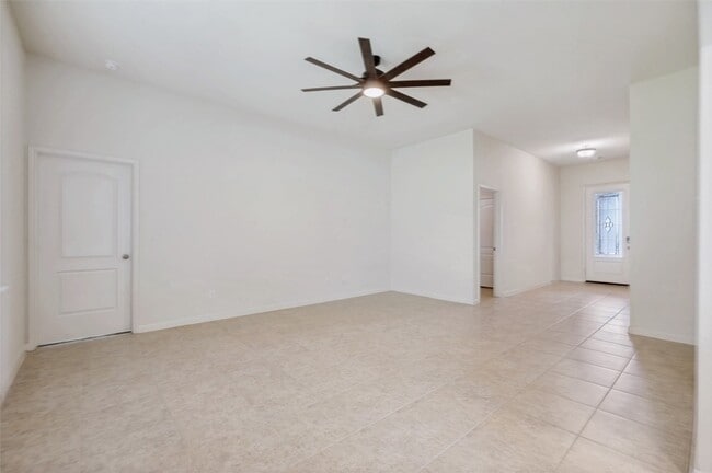 Foto del edificio - 4517 Shy Creek Ln