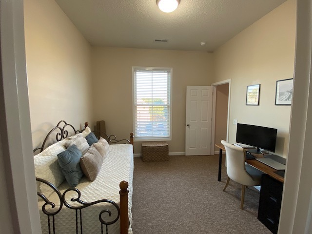 2nd bedroom - 3320 Rue Royale St