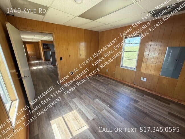 Foto del edificio - 1440 Kyle Rd