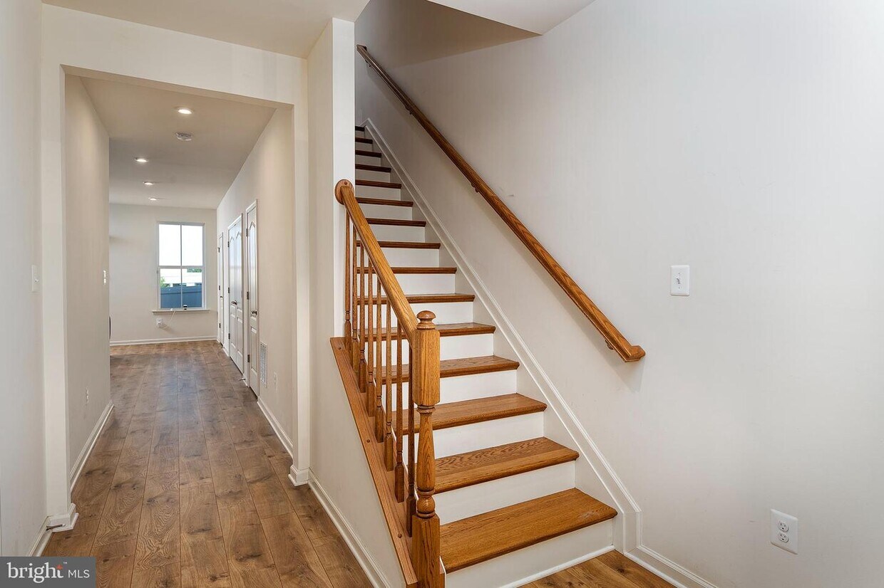 7123 Millstone Rd, Hanover, MD 21076 Townhouse for Rent in Hanover
