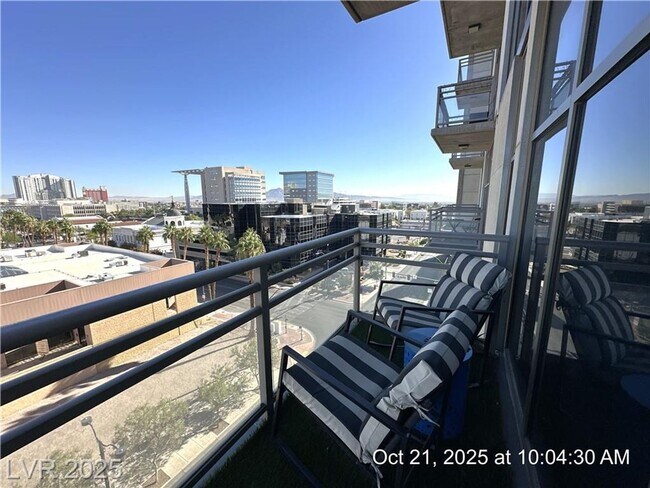 Foto del edificio - Welcome to effortless luxury living at The...