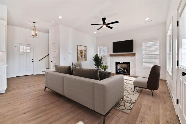 Foto del edificio - 20 S Kirby Dr