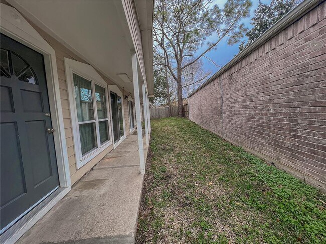 Building Photo - 16007 Glen Mar Dr
