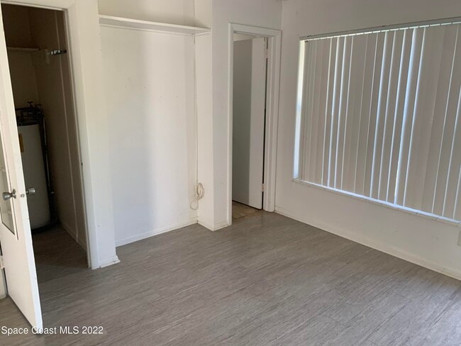 Foto del edificio - 231 Woodland Ave