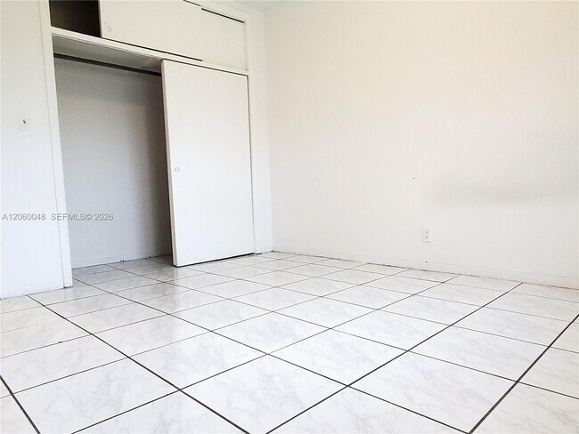 Building Photo - 6580 Santona St