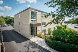 Building Photo - 932 Archibald St