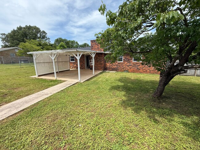 Foto del edificio - Charming 3 Bedroom, 2 Bathroom Home in Mus...