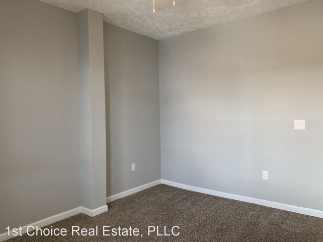 Building Photo - 3 br, 2 bath House - 114 W Main St Unit #2