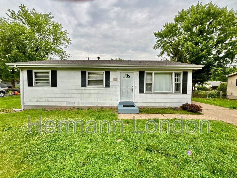 Primary Photo - 1451 Fairmeadows Lane