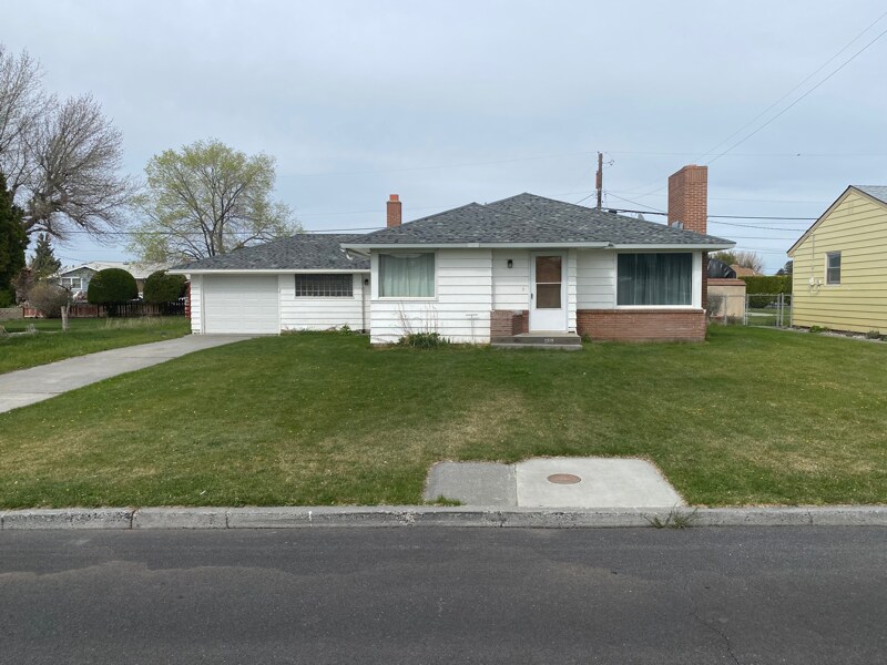 Primary Photo - 150 Crest Dr