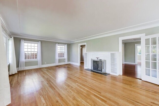 Foto del edificio - 150 16th Ave