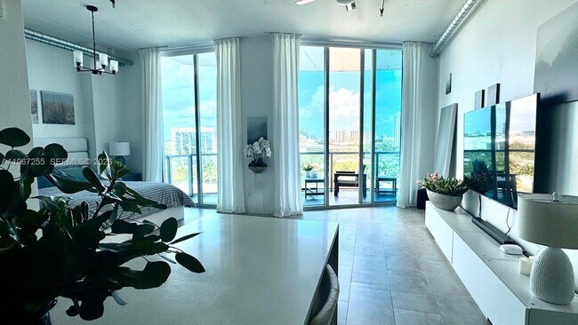 Foto del edificio - 3029 NE 188th St