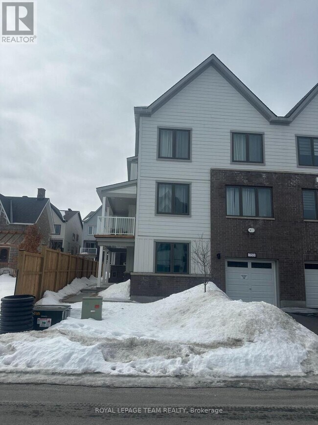 Photo du bâtiment - 753 Kinstead Pvt Pvt