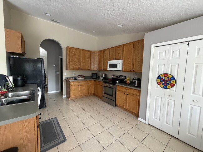 Foto del edificio - 4542 SW Savona Blvd