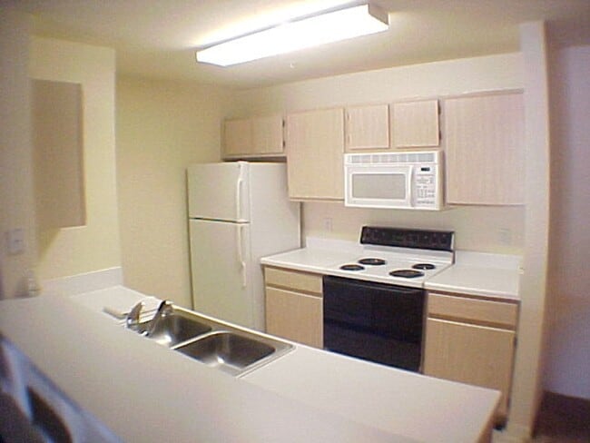 Building Photo - 5459 Vineland Rd