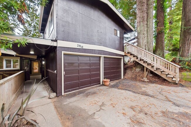 Foto del edificio - 2910 Greenbriar Ln