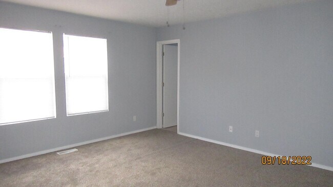 Foto del edificio - 3224 Mountainside Pkwy NE
