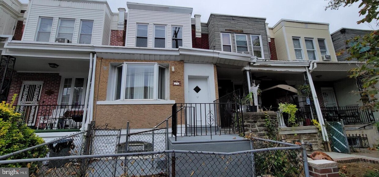 Foto principal - 4954 N 7th St