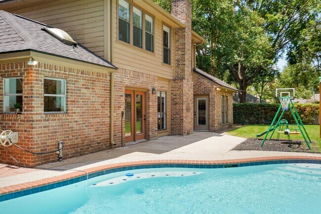 Building Photo - 1706 Miraglen Ct