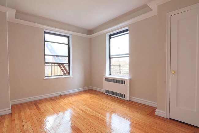 Building Photo - 108-24 71st Ave