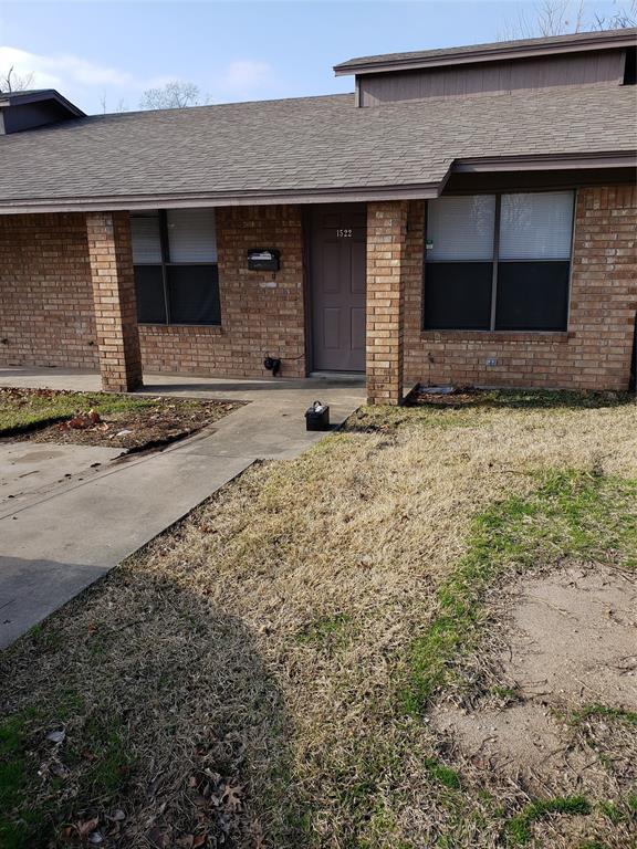 1522 S Travis St, Sherman, TX 75090 Townhome Rentals in Sherman TX