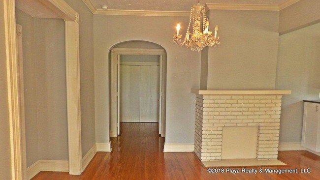 Foto del edificio - 2705 Riverside Ave