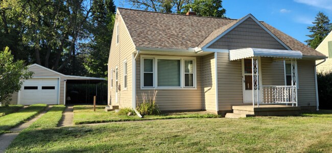 Building Photo - 517 Evans Ave