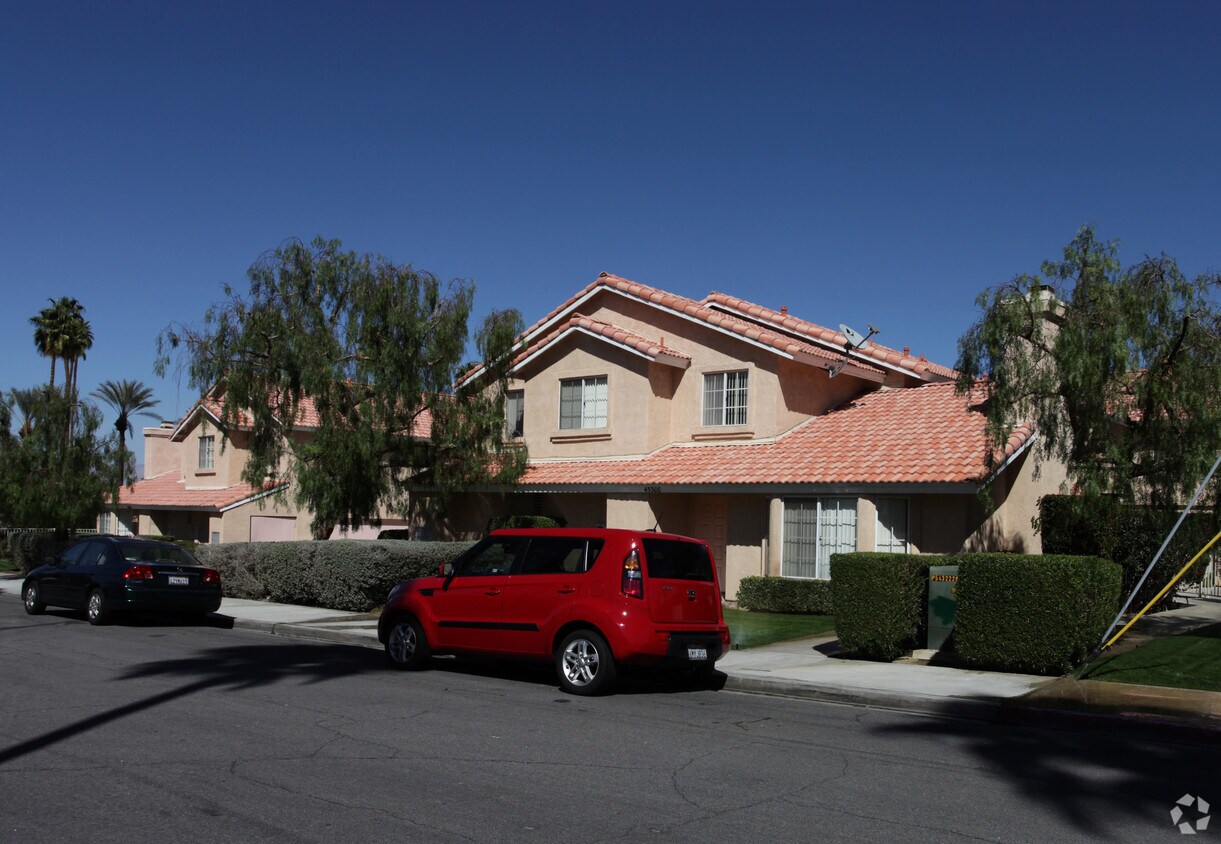 Foto del edificio - 45290 Sunset Ln