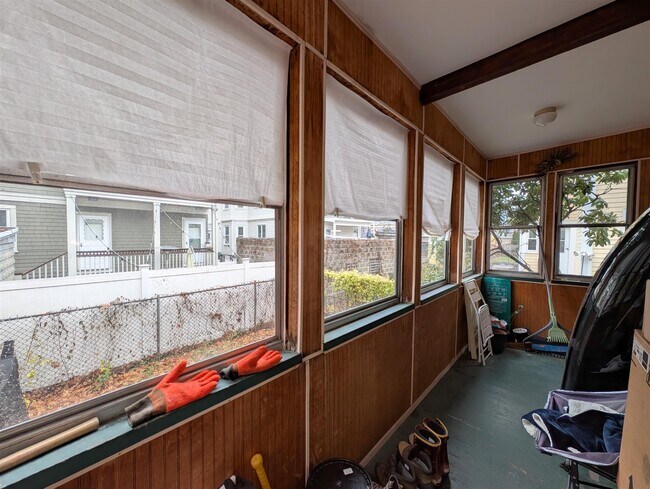 Foto del edificio - 80 Pearson Rd