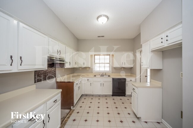 Building Photo - 7115 Falls Hollow Cove