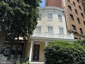 Building Photo - 1107 Massachusetts Ave NW