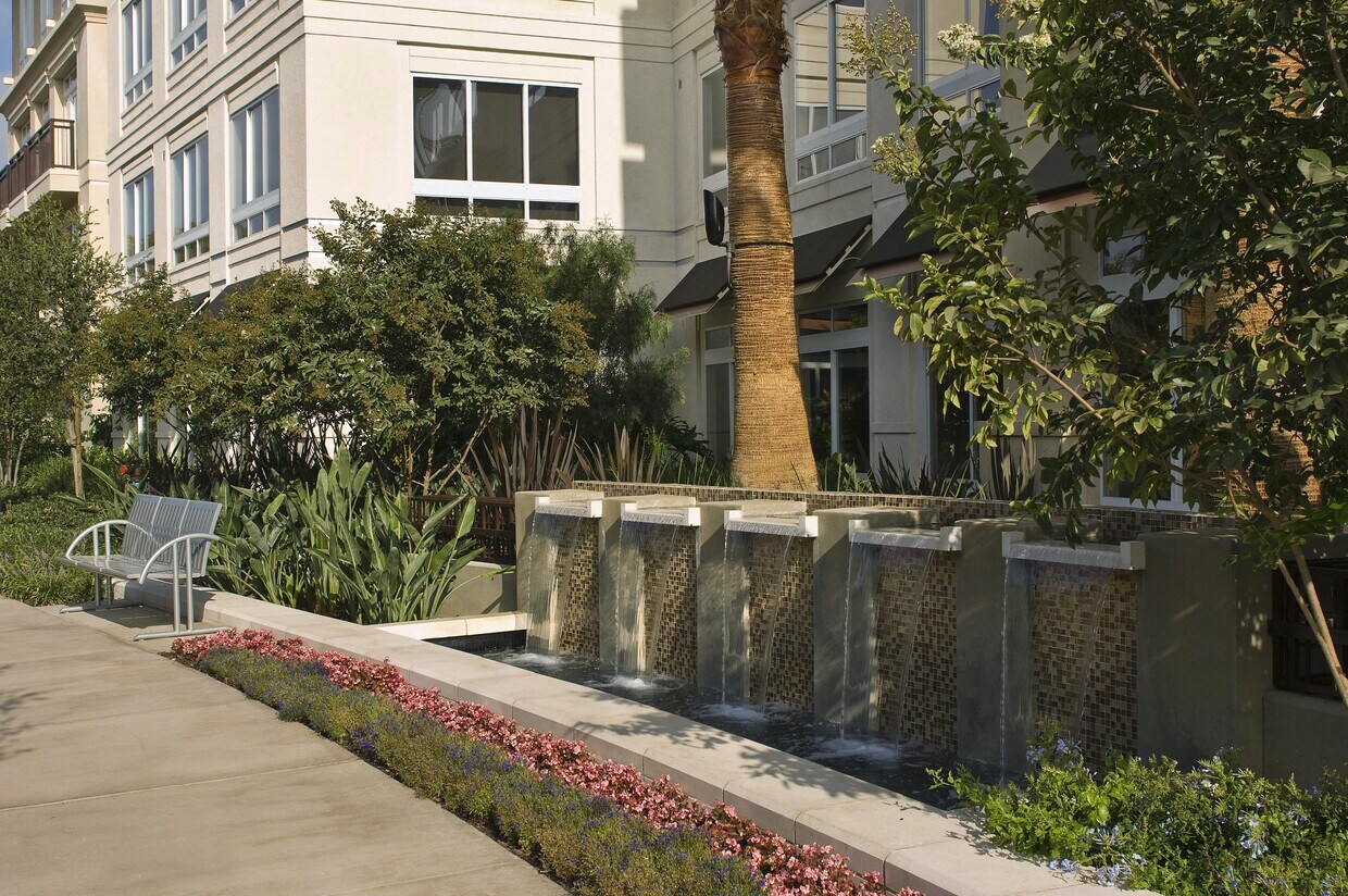mResidences Miracle Mile Apartments in Los Angeles, CA Westside Rentals