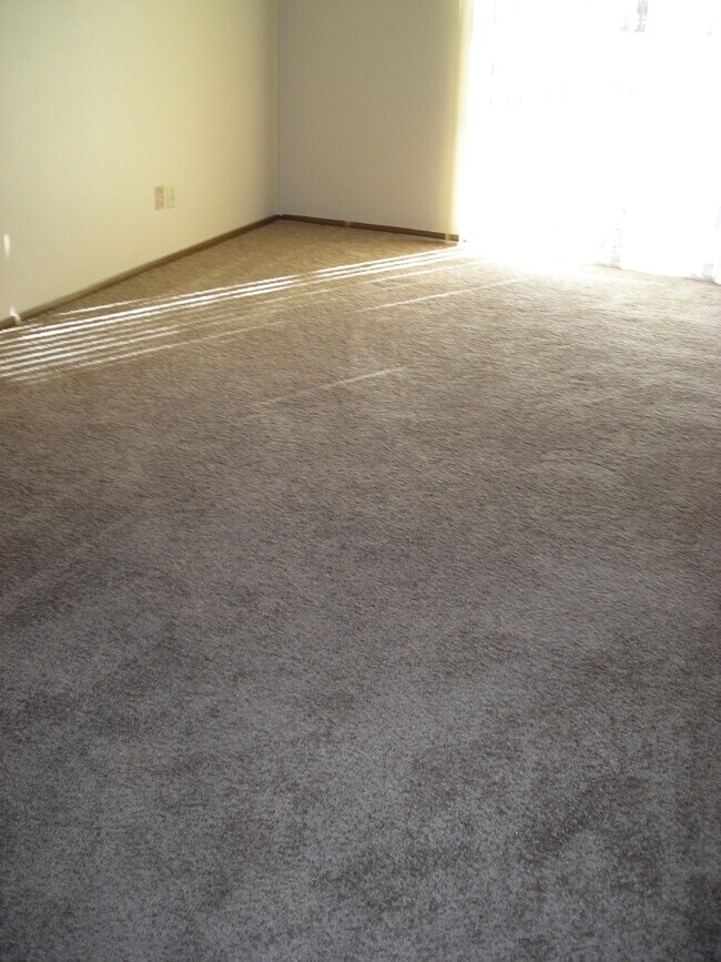 Foto del edificio - 1221 S Willow St