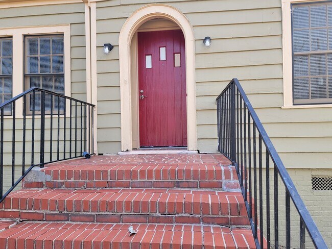 Foto del edificio - Charming Craftsman in the Heart of Atlanta...