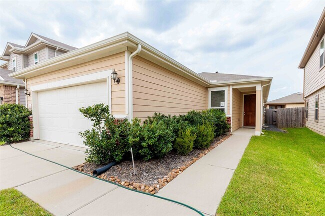 Foto del edificio - 9814 Mls Orch Dr